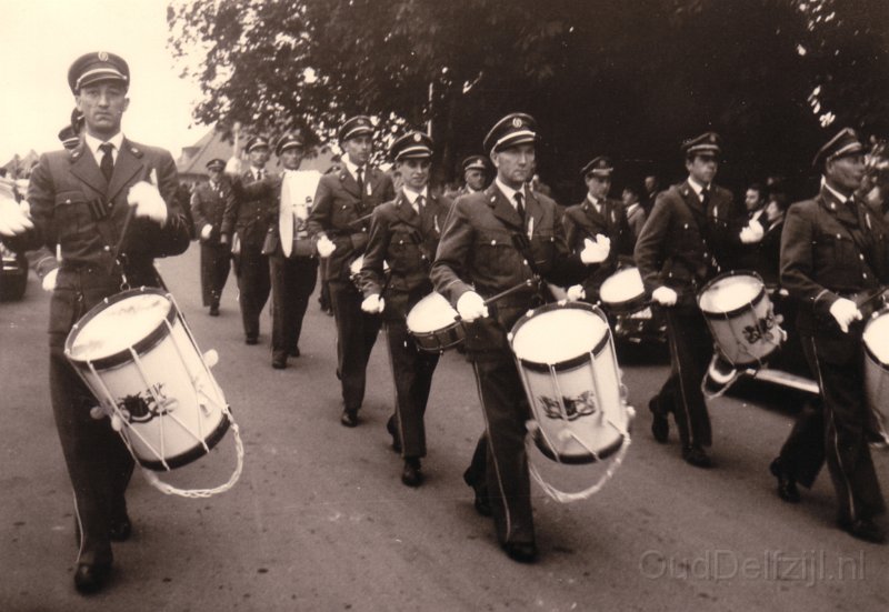 Muziekkorps Kon.Wilhelmina in plaats onbekend 3.jpg
